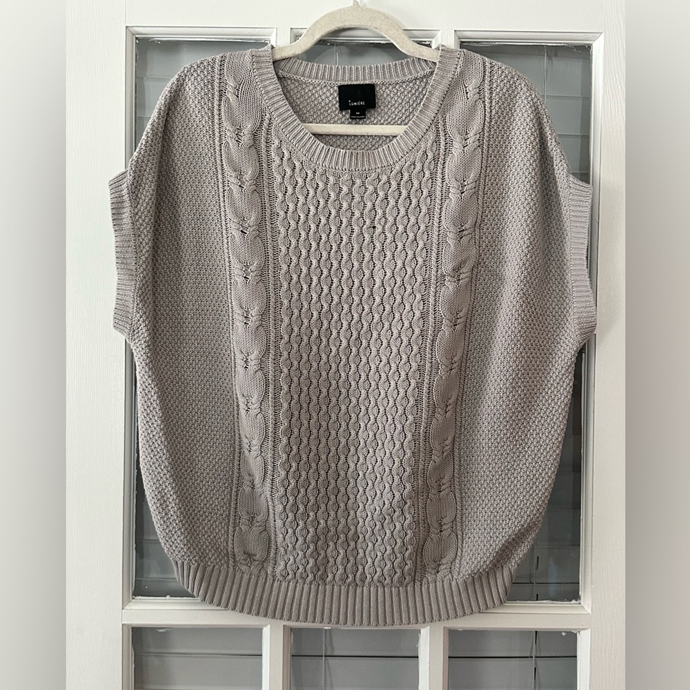 Lumiere Women’s M Light Gray Short Sleeve Chunky Cable Knit Sweater | SKU 0469
